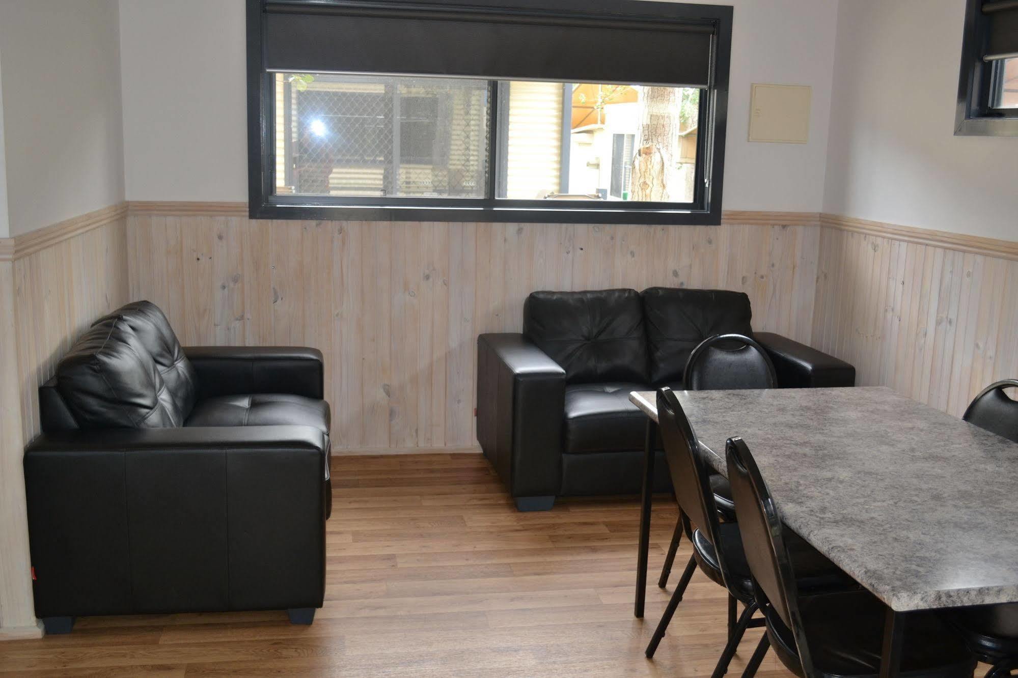 Hotel Sun Country Lifestyle Park Mulwala Esterno foto
