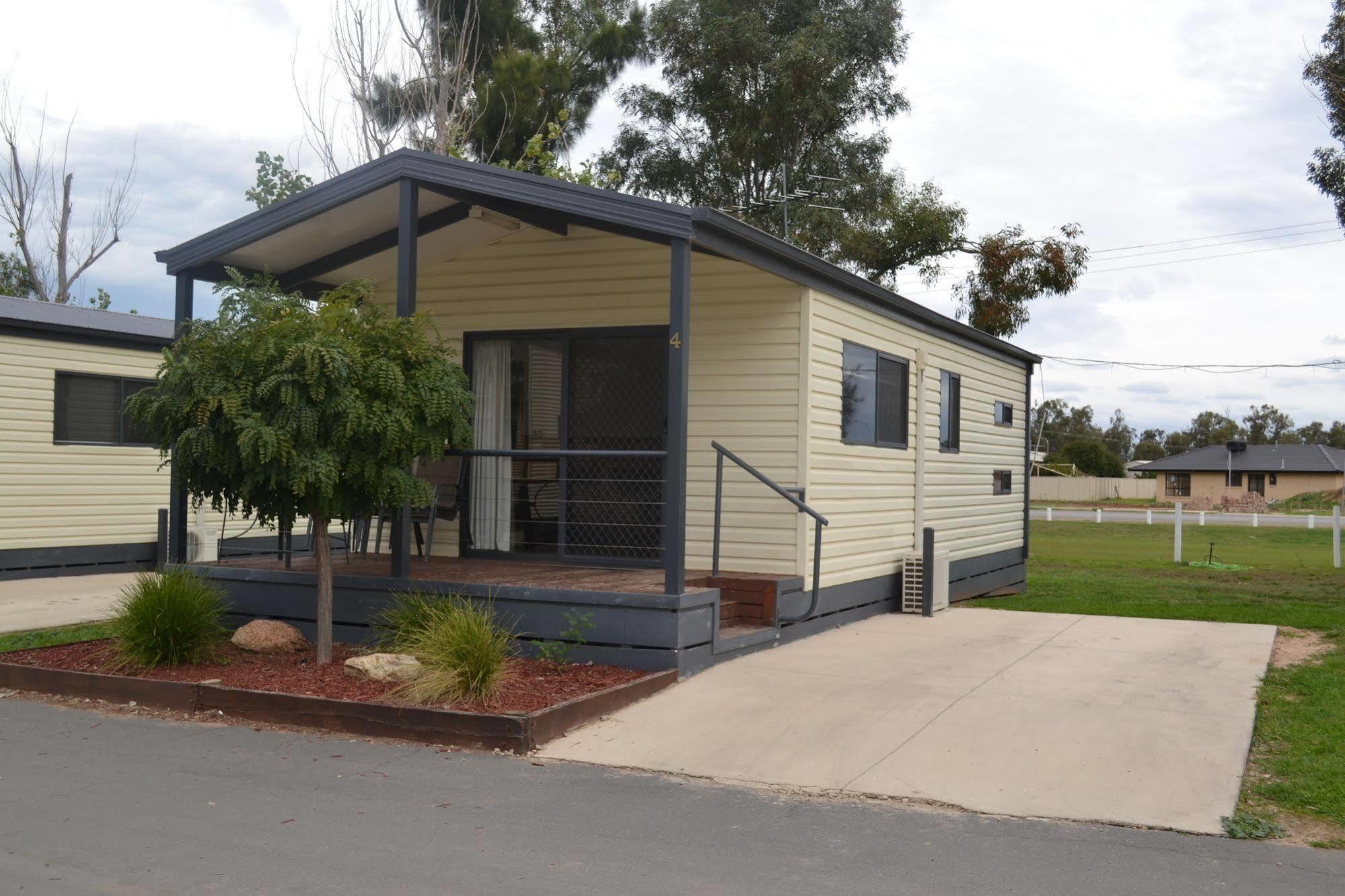 Hotel Sun Country Lifestyle Park Mulwala Esterno foto