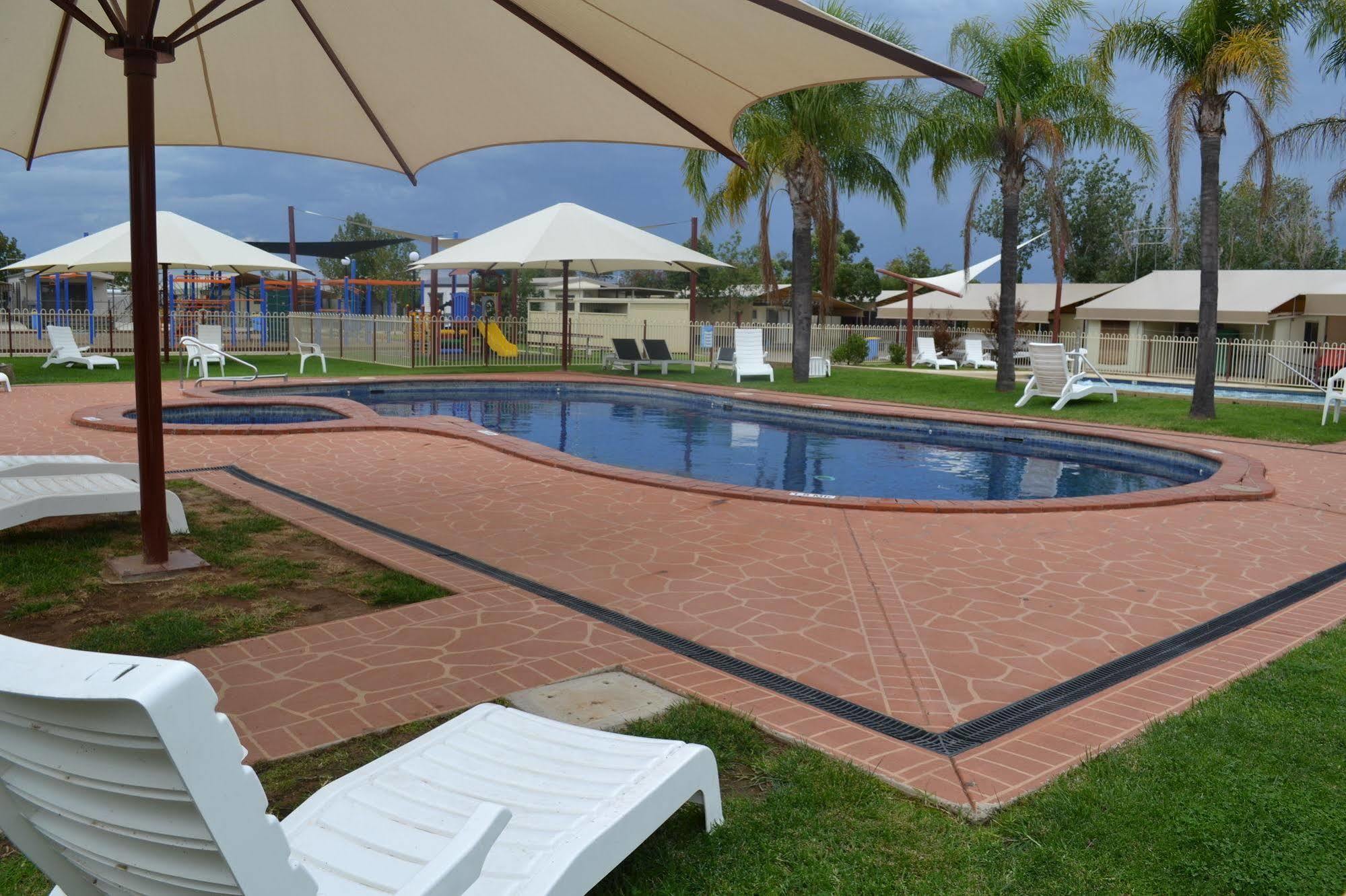 Hotel Sun Country Lifestyle Park Mulwala Esterno foto