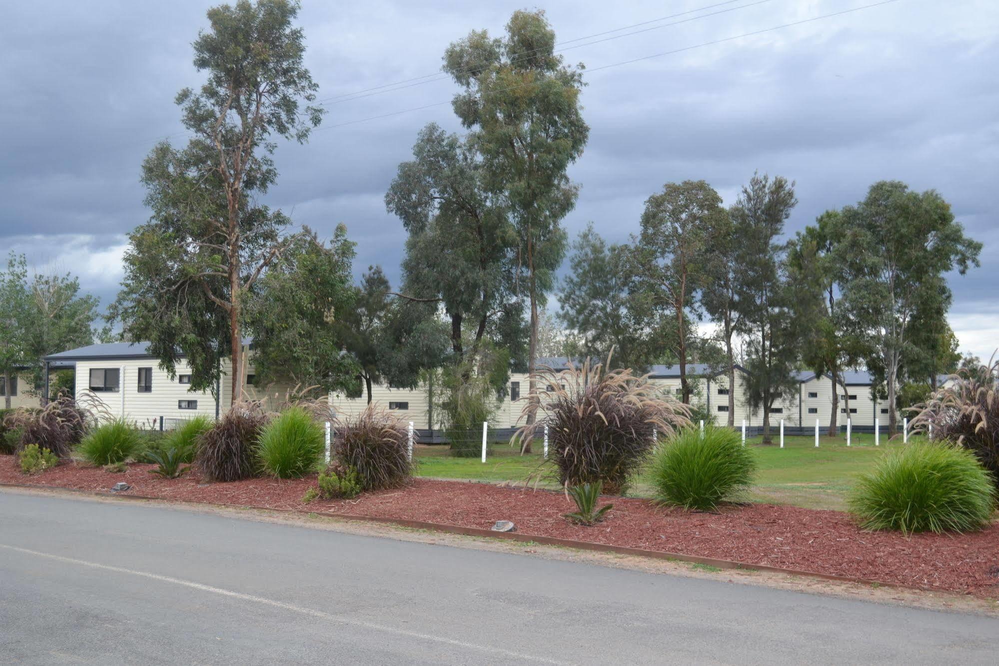 Hotel Sun Country Lifestyle Park Mulwala Esterno foto
