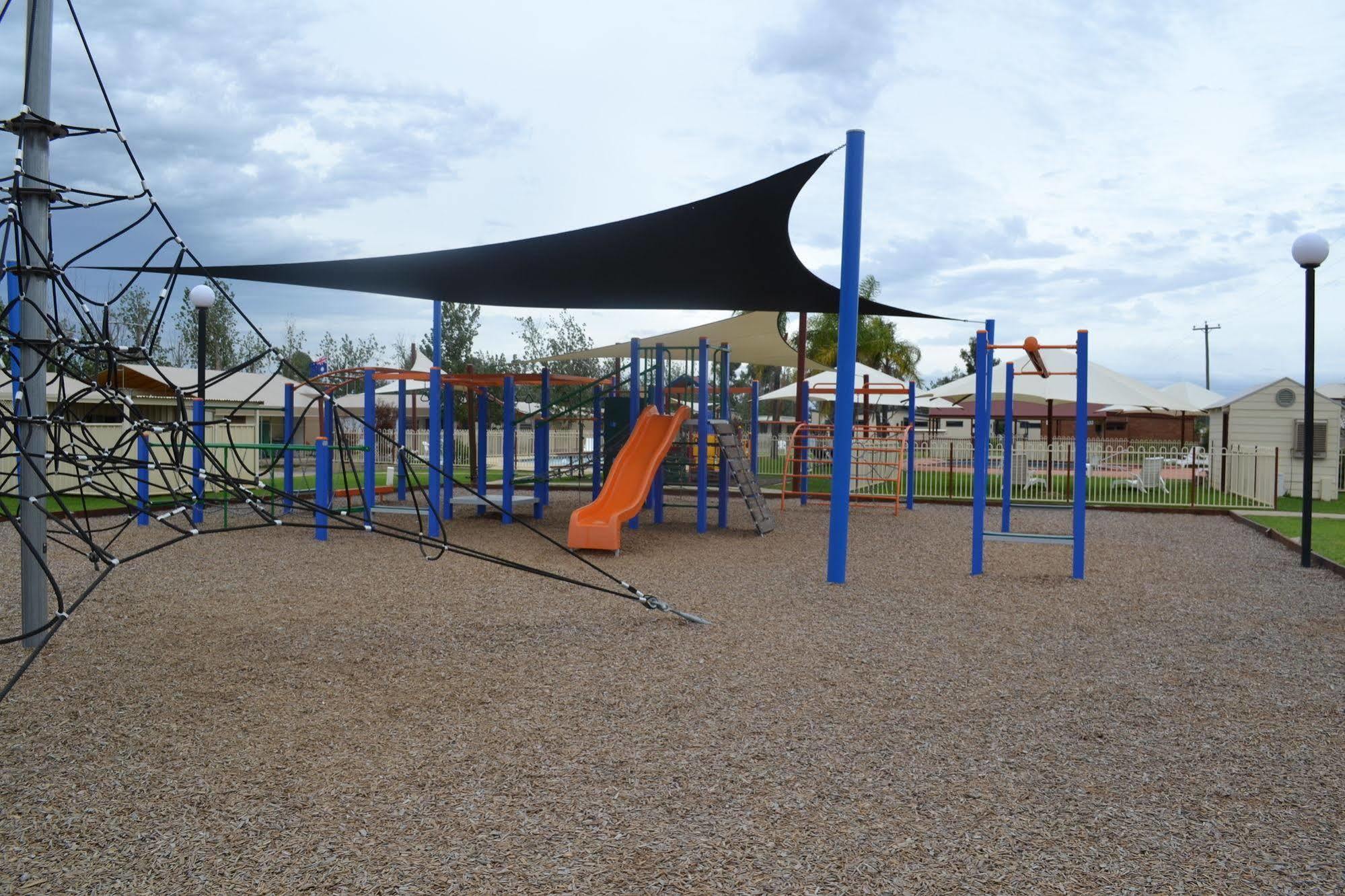 Hotel Sun Country Lifestyle Park Mulwala Esterno foto